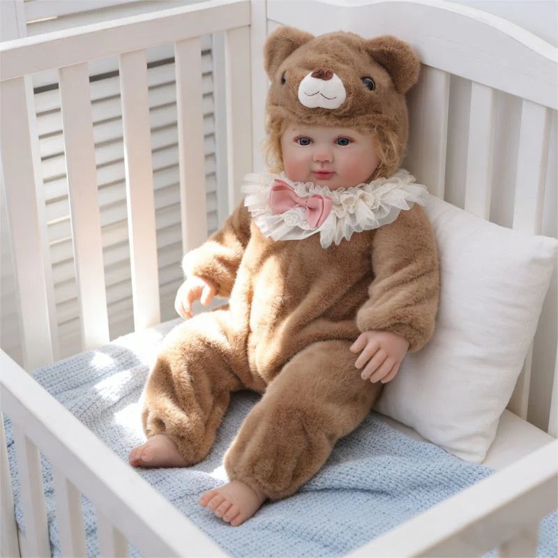 Muñeca bebé de vinilo realista de 28 pulgadas/70 cm con traje de oso de peluche marrón – Coleccionable pintado a mano con ojos acrílicos azules