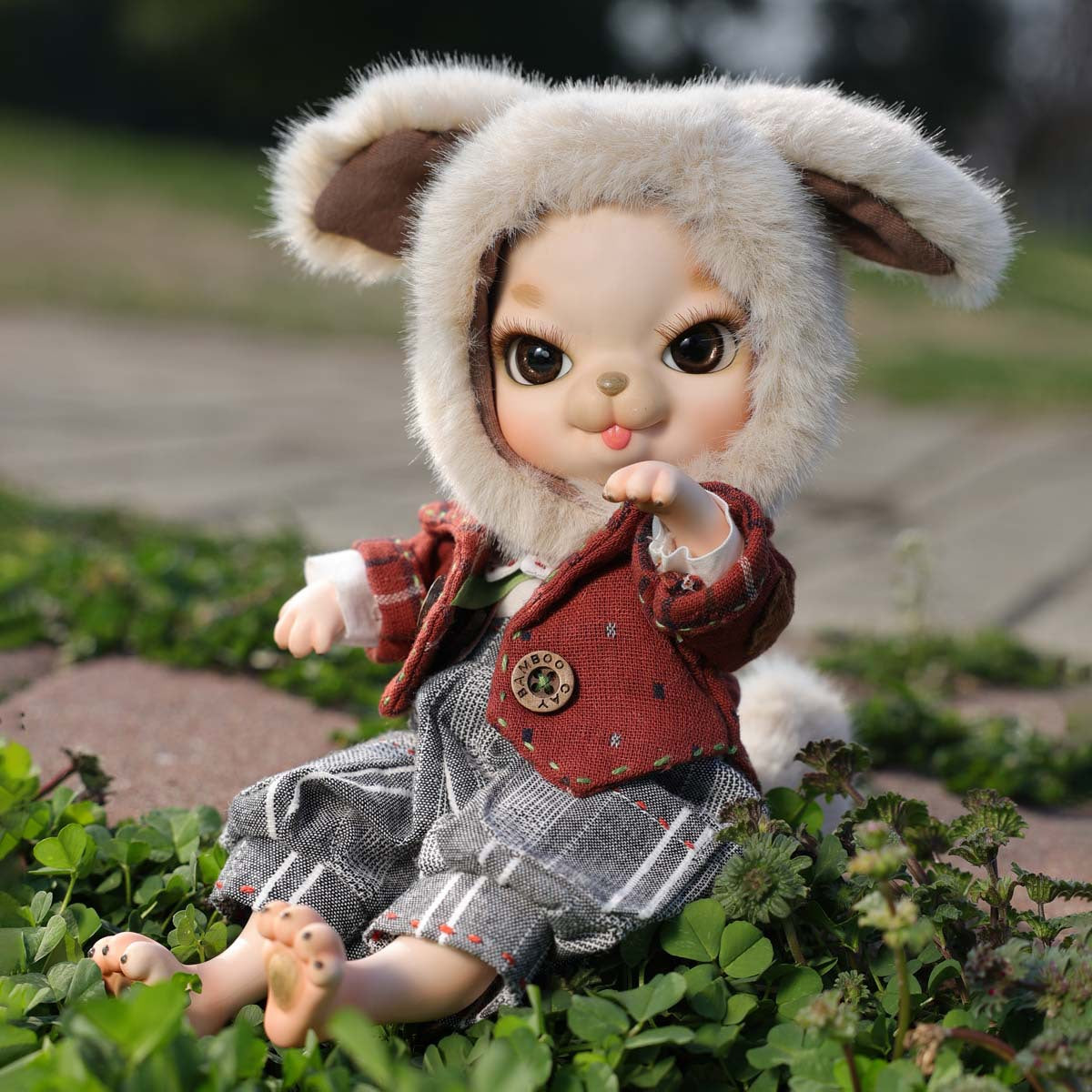 Adorables muñecas articuladas (BJD) de porcelana de 10 pulgadas con vestido de color marrón rojizo