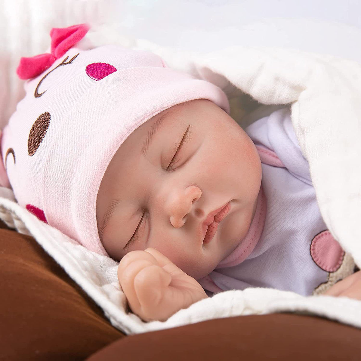 Muñeca Reborn durmiente de 22 pulgadas con cuerpo de tela, con diferentes estilos, juguete de regalo para festivales y obsequio de colección para niñas