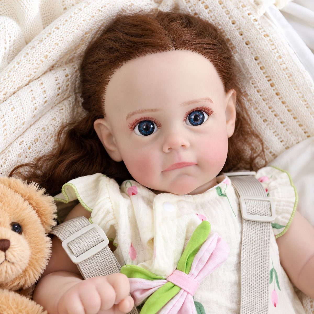 24 inch reborn simulated doll with cloth body and feel, can be used as a birthday gift or a gift for various festivals for children.