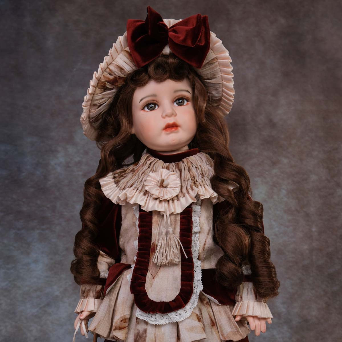 Muñeca real vintage estilo sopa de cerámica de 26 pulgadas, cuerpo de tela, regalo de alta gama, coleccionable, adorno decorativo.