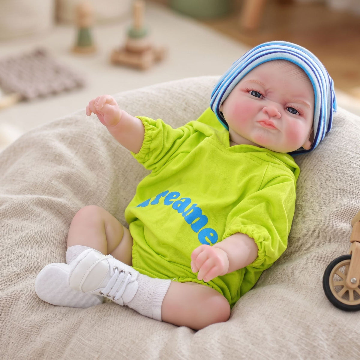 Bebé reborn de 24 pulgadas, hecho a mano, con cuerpo completo de vinilo, ideal para juegos infantiles, regalos navideños y coleccionistas.