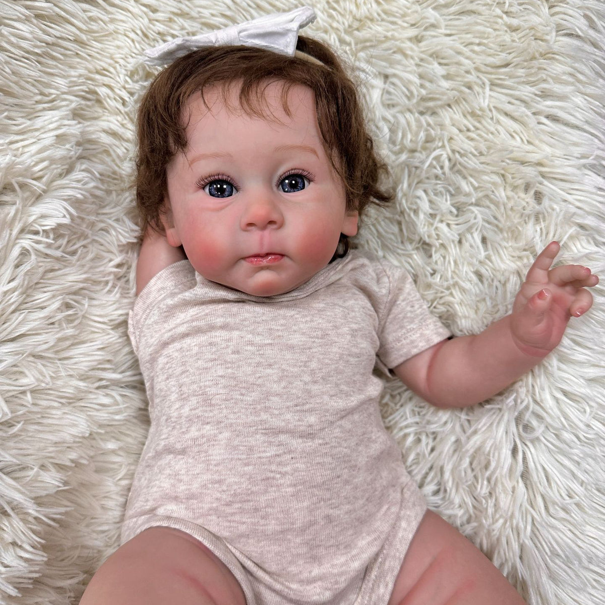 Muñecas Reborn de 23 pulgadas con cuerpo de tela, tacto suave y cabello castaño implantado, muñecas de juguete de bebé recién nacido para niñas, muñecas Reborn
