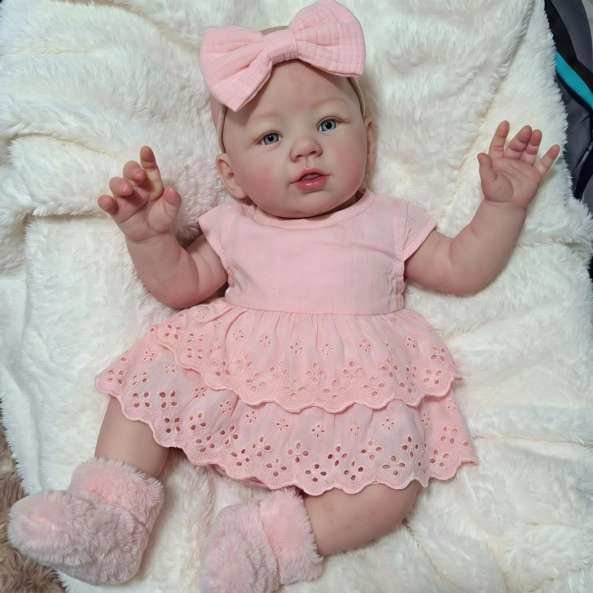 Muñeca reborn realista de 19 pulgadas con cuerpo de vinilo completo, ojos abiertos, conjunto de princesa rosa, regalo de vacaciones para niños y coleccionistas