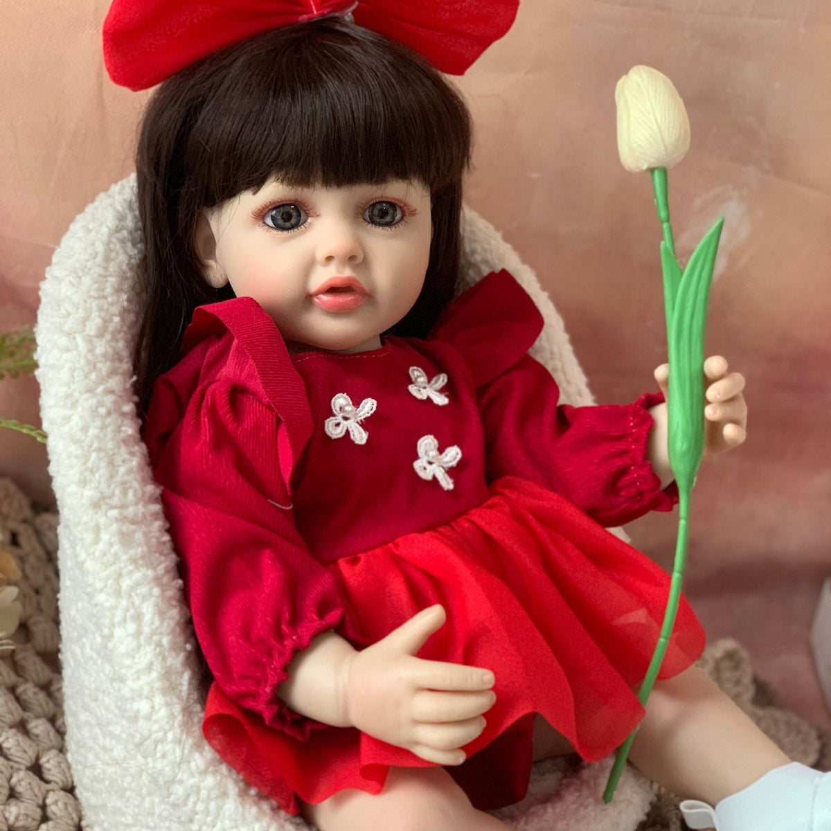 Muñeca Reborn de 22 pulgadas con cuerpo completo de vinilo y sensor de sonido, juguete interactivo para niños y adultos, opción de regalo para cumpleaños y festividades