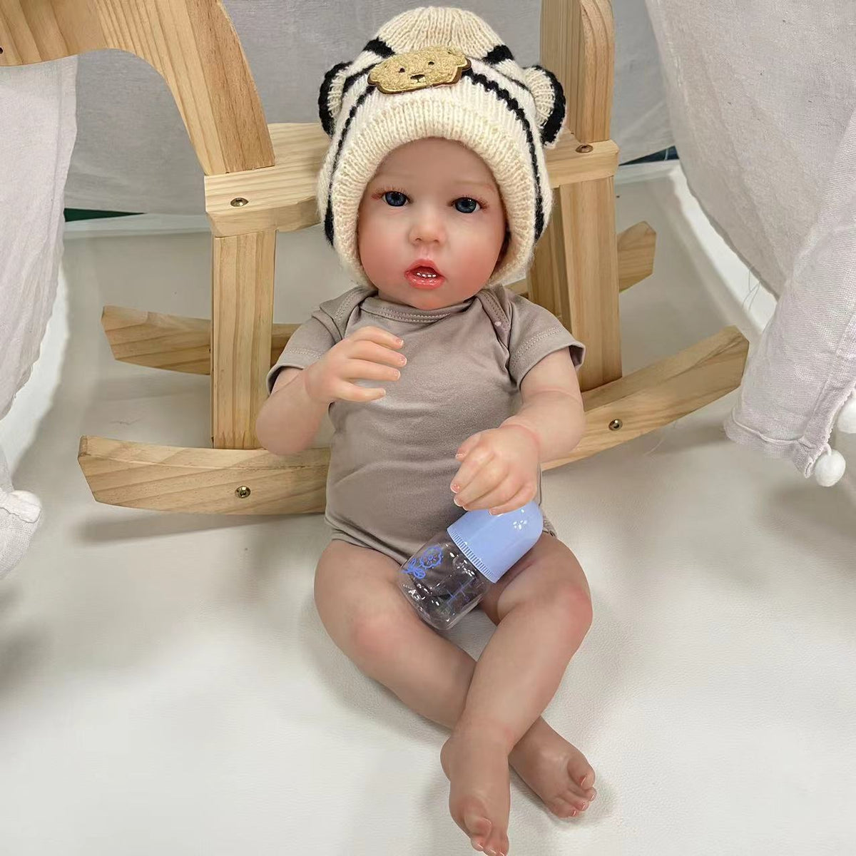Muñeca Reborn realista de 23 pulgadas, realista con cuerpo de tela, regalo para niña
