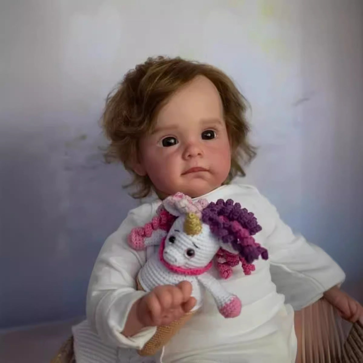 Muñeca bebé Reborn de 23 pulgadas con cuerpo de tela, pelo injertado, muñeca niña pequeña, regalo
