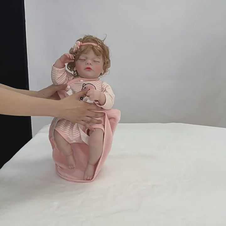 Muñeca bebé Reborn realista de 22 pulgadas con traje de cerdito