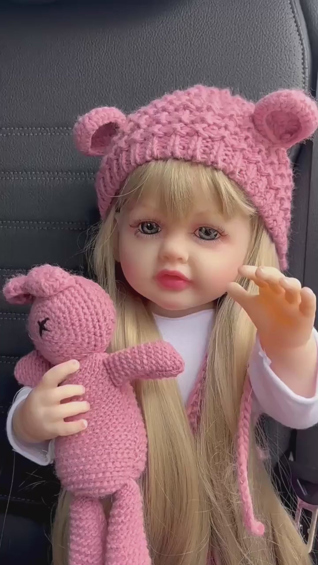 Muñeca bebé reborn interactiva parlante de 22 pulgadas (55 cm), cuerpo completo de vinilo suave, niña pequeña realista con cabello largo castaño y funciones de habla en inglés